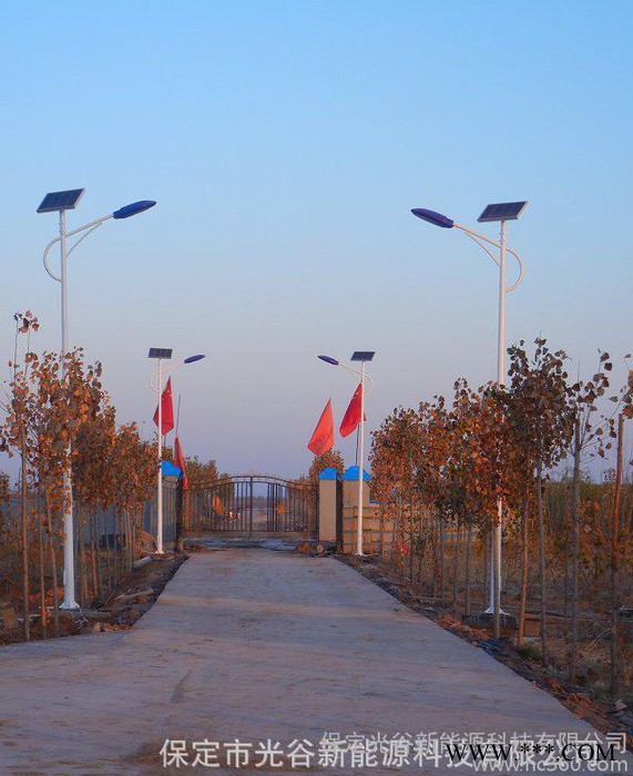 太陽能發(fā)電系統(tǒng) 太陽能路燈 15瓦路燈
