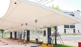 河源國(guó)家高新區(qū)加快建設(shè)新能源汽車充電站，為群眾綠色出行提供便利